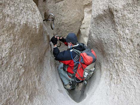 Hole-in-the-Wall to Mid Hills Trail